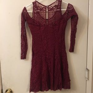 Burgundy long sleeve lace Hollister dress